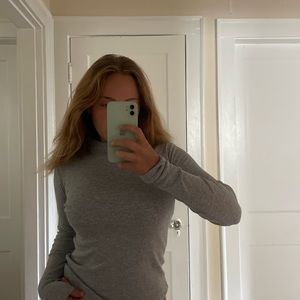 Brandy Melville Gray Turtleneck LongSleeve